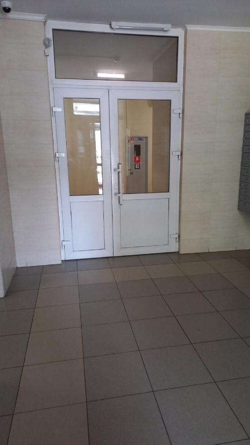 Appartamento 1 Поверх Ж К Паркові Озера Метро Дарниця Kiev Esterno foto